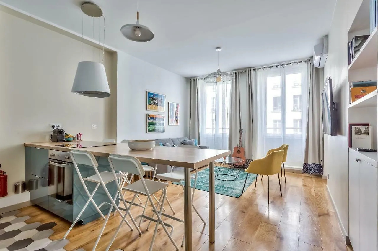 Amazing 2 Rooms Flat Near Bastille - An Ecoloflat París 0*,