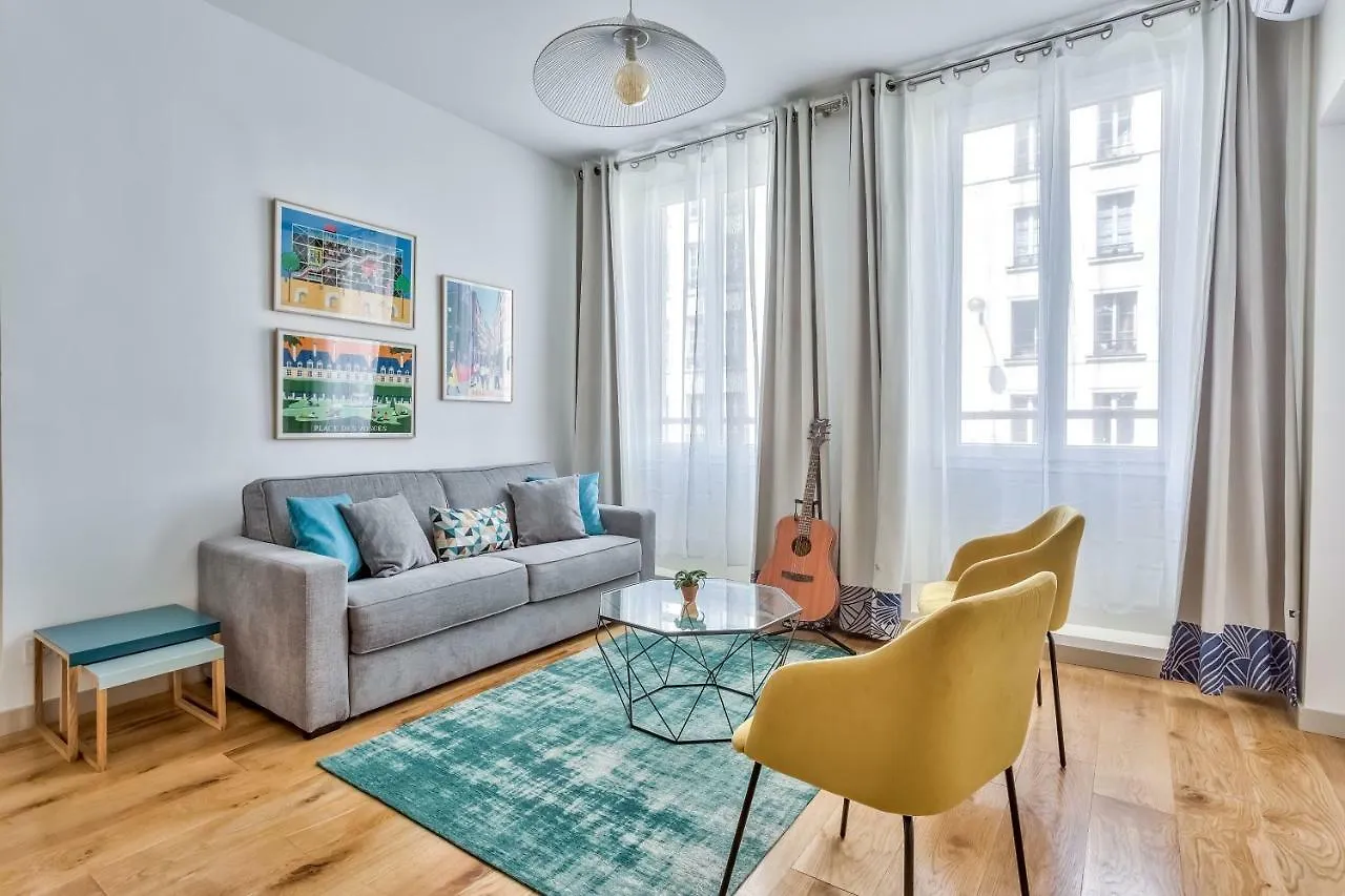Amazing 2 Rooms Flat Near Bastille - An Ecoloflat Paris France